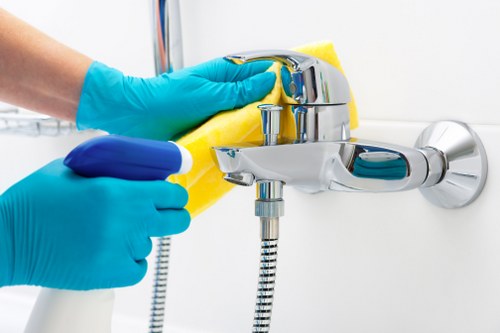 Customer complaint review process at Earlscourt Cleaners